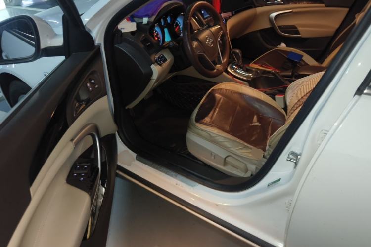 Used Buick Regal 2015 2.0L Leading Fashion Edition Driver Seat