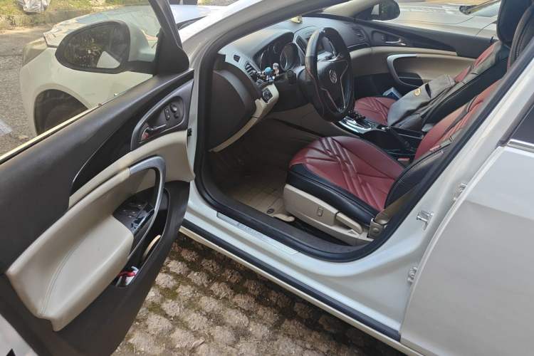 Used Buick Regal 2015 2.0L Leading Fashion Edition Driver Seat