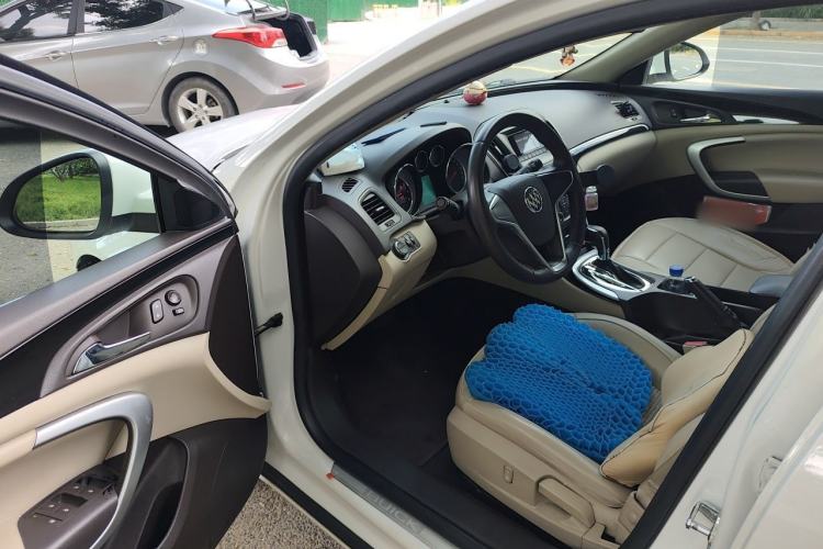 Used Buick Regal 2015 2.0L Leading Fashion Edition Driver Seat