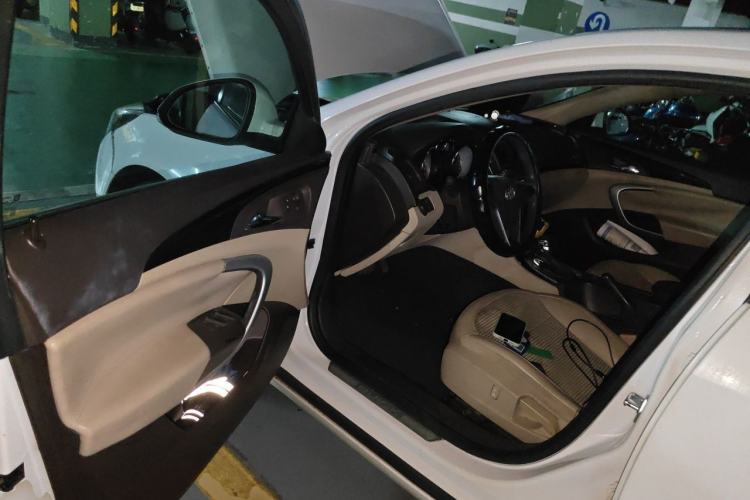 Used Buick Regal 2015 2.0L Leading Fashion Edition Driver Seat