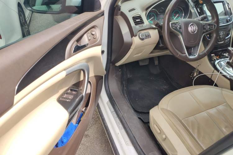 Used Buick Regal 2015 2.0L Elite Fashion Edition Driver Seat
