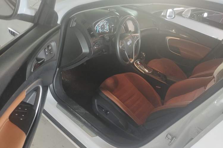 Used Buick Regal 2015 1.6T Elite Tech Model Driver Seat