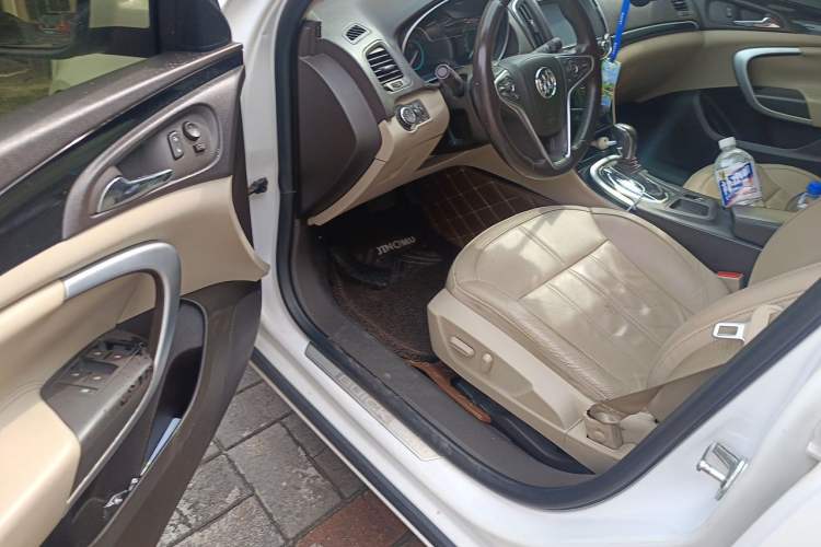 Used Buick Regal 2015 2.0L Elite Fashion Edition Driver Seat