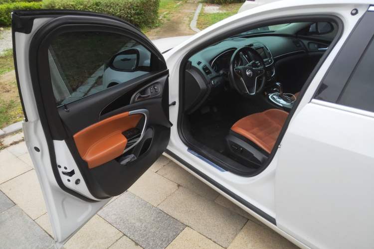 Used Buick Regal 2015 GS 2.0T Grand Sport Edition Driver Seat