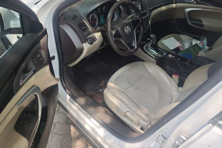 Used Buick Regal 2015 2.0L Leading Fashion Edition Driver Seat