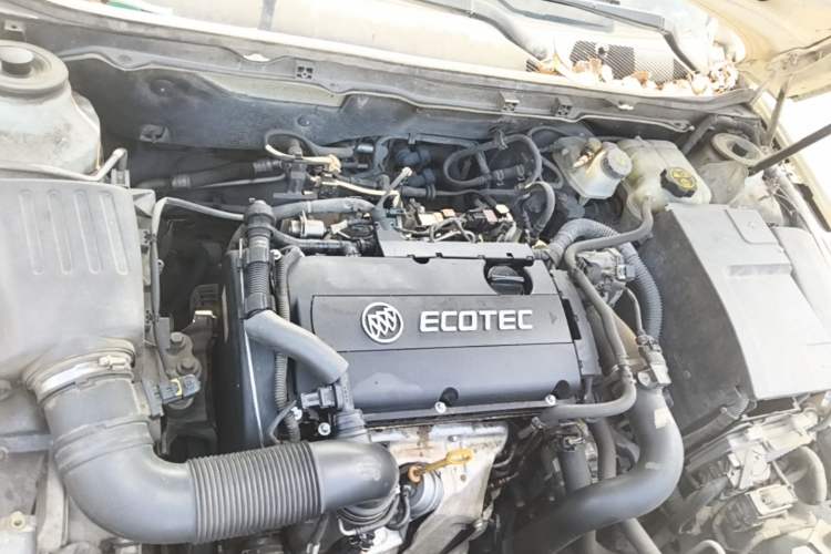 Used Buick Regal 2015 1.6T Leading Technology Model Engine Bay
