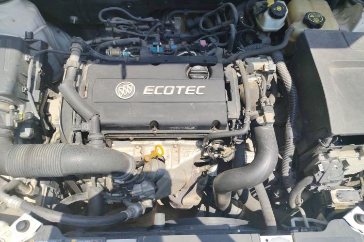 Used Buick Regal 2015 1.6T Elite Tech Model Engine Bay