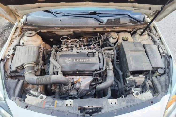 Used Buick Regal 2015 1.6T Leading Technology Model Engine Bay