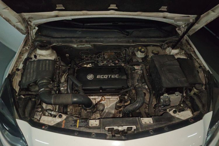 Used Buick Regal 2015 1.6T Elite Tech Model Engine Bay