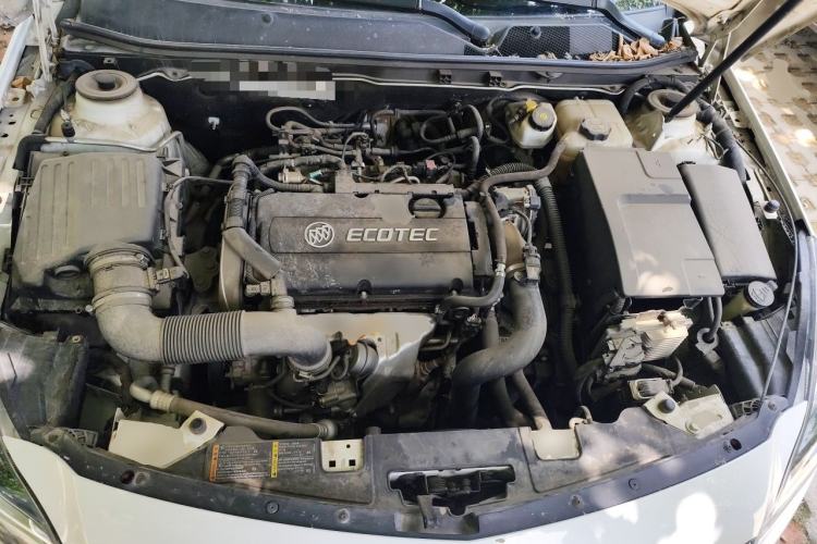 Used Buick Regal 2015 1.6T Leading Technology Model Engine Bay