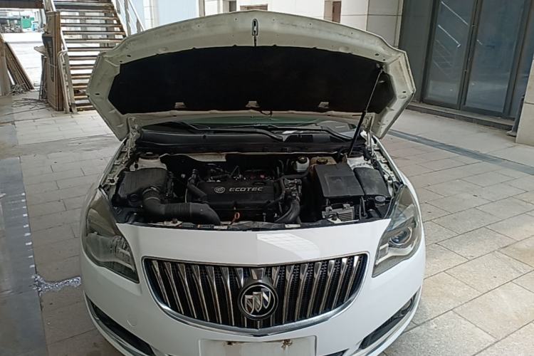Used Buick Regal 2015 1.6T Elite Tech Model Engine Bay