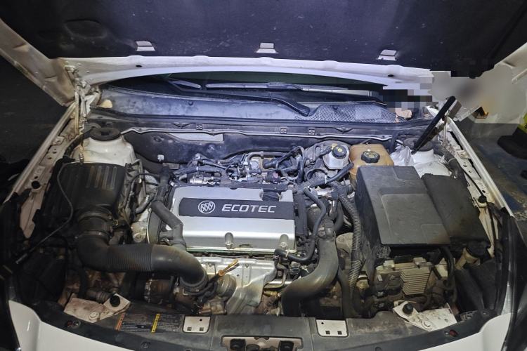 Used Buick Regal 2015 1.6T Elite Tech Model Engine Bay