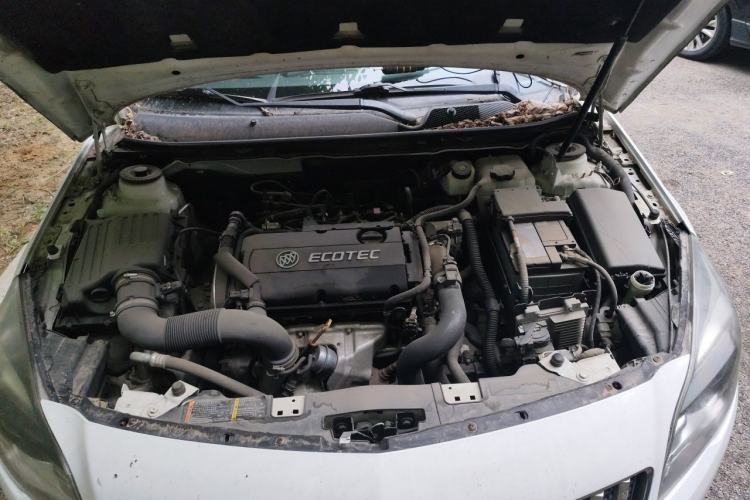 Used Buick Regal 2015 1.6T Elite Tech Model Engine Bay