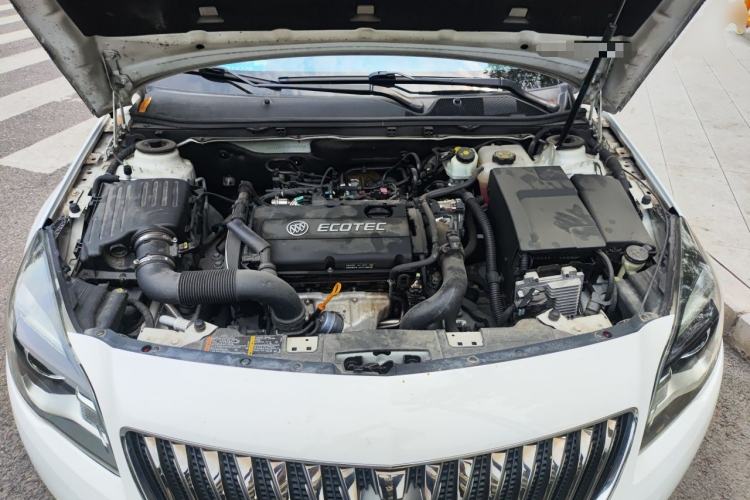 Used Buick Regal 2015 1.6T Leading Technology Model Engine Bay