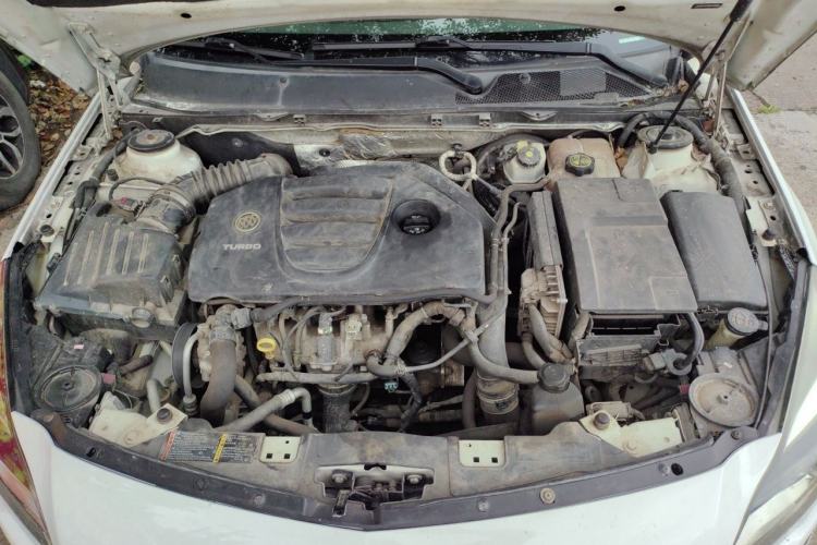 Used Buick Regal 2015 GS 2.0T Grand Sport Edition Engine Bay