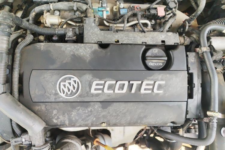 Used Buick Regal 2015 1.6T Leading Technology Model Engine Bay