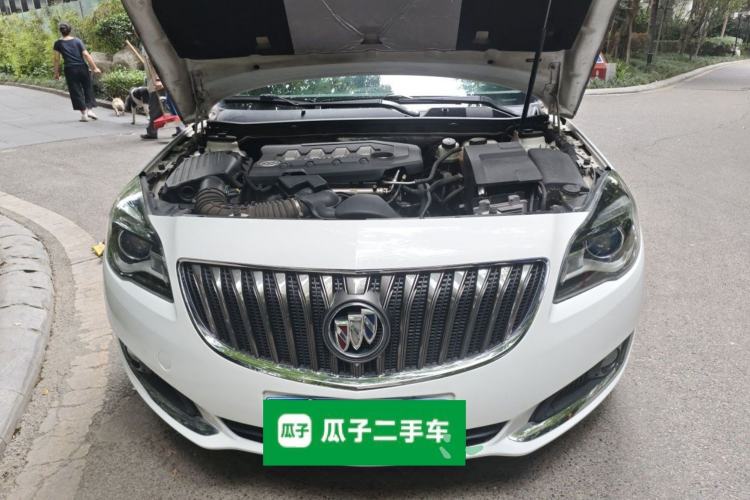 Used Buick Regal 2015 2.0L Elite Fashion Edition Engine Bay