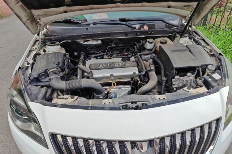 Used Buick Regal 2015 1.6T Leading Technology Model Engine Bay