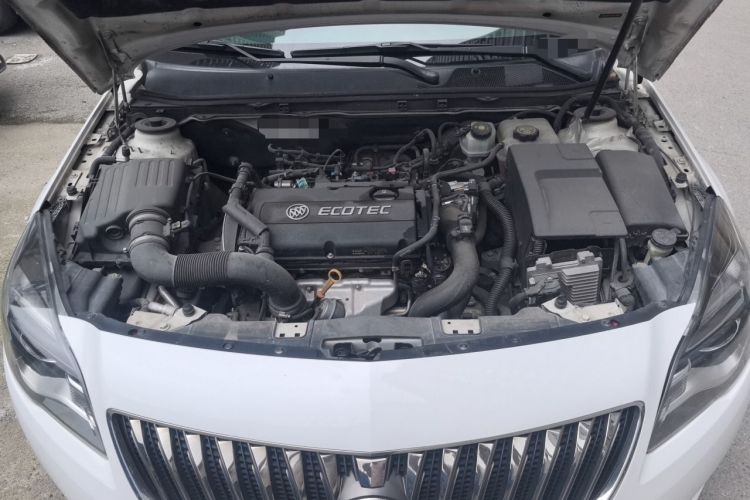 Used Buick Regal 2015 1.6T Leading Technology Model Engine Bay