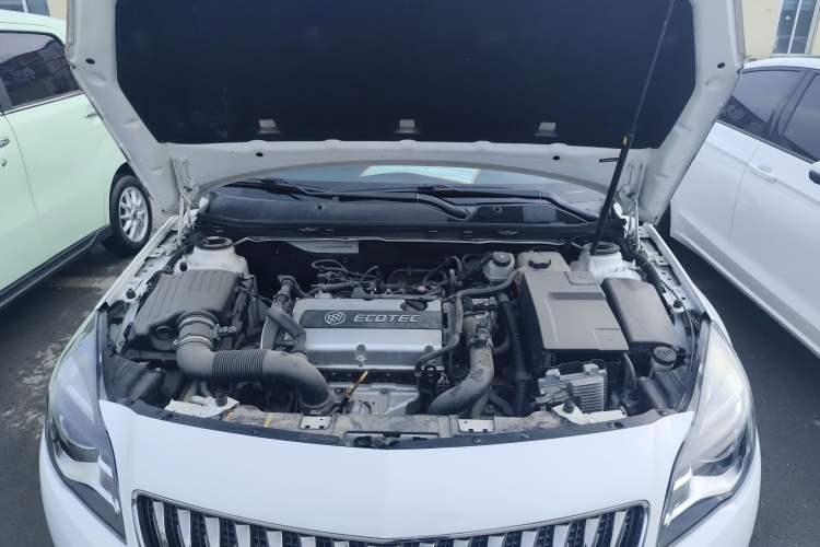 Used Buick Regal 2015 1.6T Elite Tech Model Engine Bay