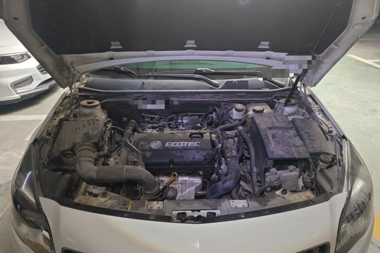 Used Buick Regal 2015 1.6T Leading Technology Model Engine Bay