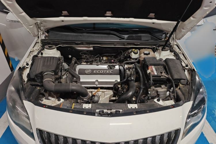 Used Buick Regal 2015 1.6T Elite Tech Model Engine Bay
