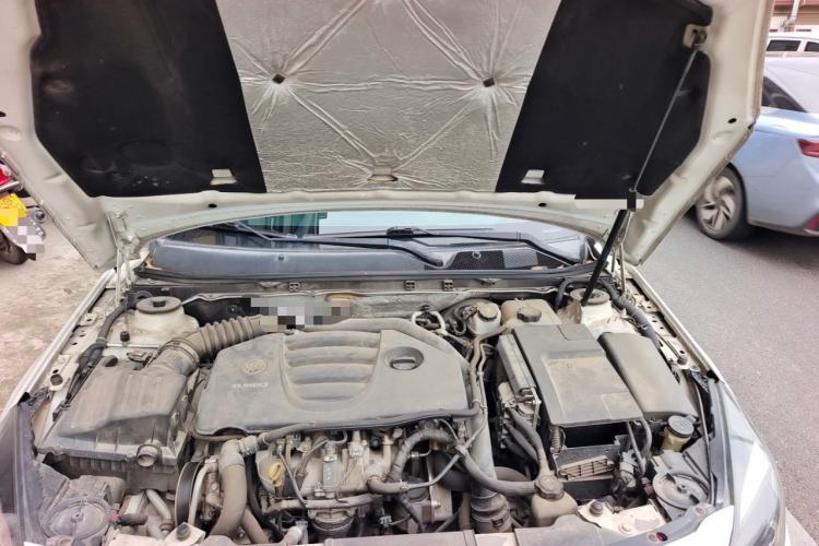 Used Buick Regal 2015 GS 2.0T Grand Sport Edition Engine Bay