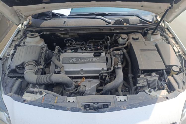 Used Buick Regal 2015 1.6T Leading Technology Model Engine Bay