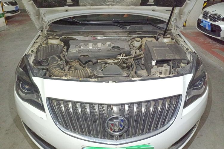 Used Buick Regal 2015 2.0L Leading Fashion Edition Engine Bay