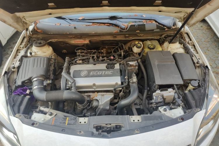 Used Buick Regal 2015 1.6T Elite Tech Model Engine Bay