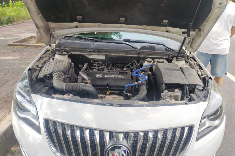 Used Buick Regal 2015 1.6T Elite Tech Model Engine Bay