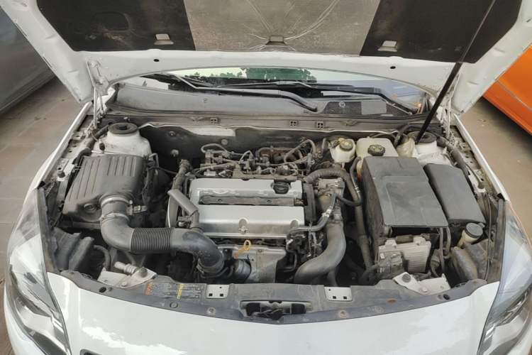 Used Buick Regal 2015 1.6T Leading Technology Model Engine Bay
