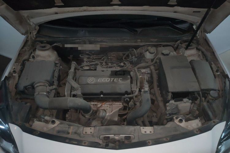 Used Buick Regal 2015 1.6T Leading Technology Model Engine Bay