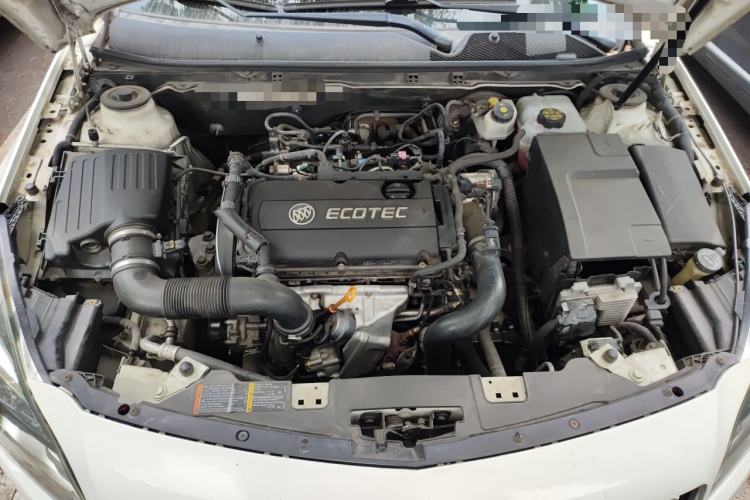 Used Buick Regal 2015 1.6T Elite Tech Model Engine Bay