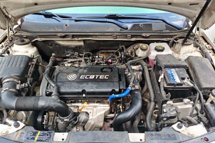 Used Buick Regal 2015 1.6T Elite Tech Model Engine Bay