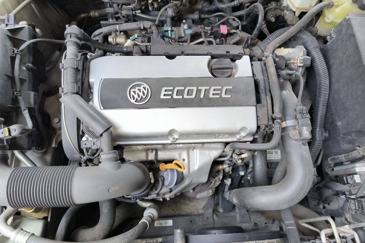 Used Buick Regal 2015 1.6T Leading Technology Model Engine Bay