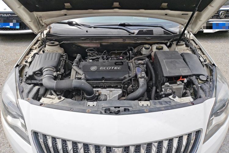 Used Buick Regal 2015 1.6T Elite Tech Model Engine Bay