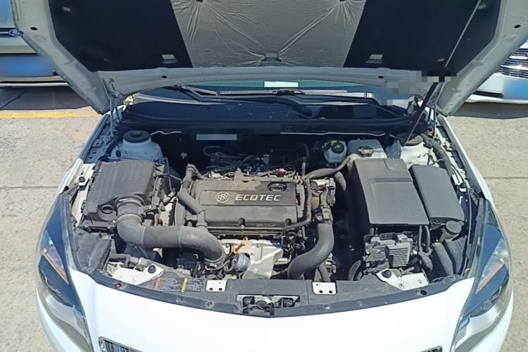 Used Buick Regal 2015 1.6T Elite Tech Model Engine Bay