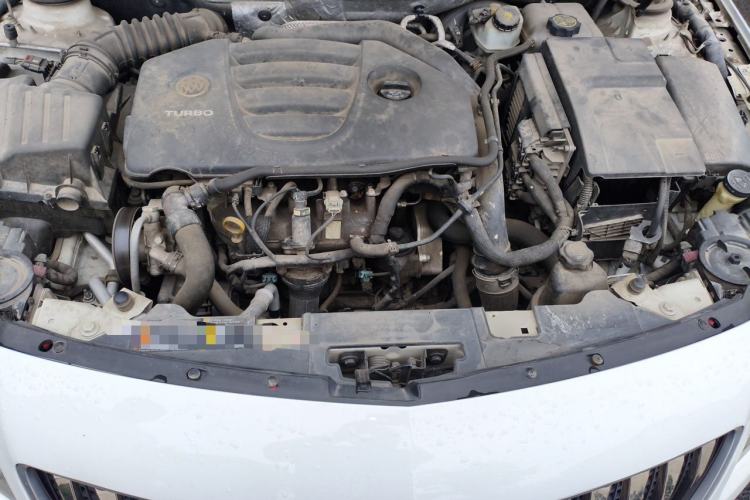 Used Buick Regal 2015 GS 2.0T Grand Sport Edition Engine Bay