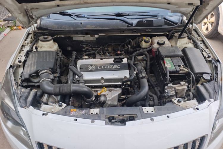 Used Buick Regal 2015 1.6T Leading Technology Model Engine Bay