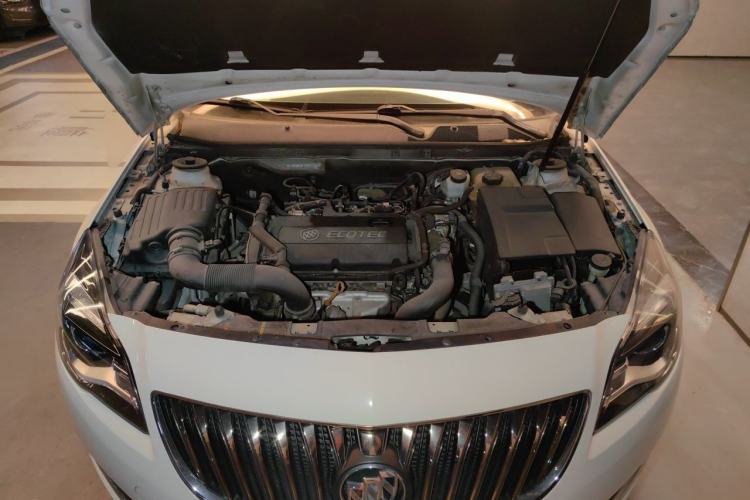 Used Buick Regal 2015 1.6T Elite Tech Model Engine Bay