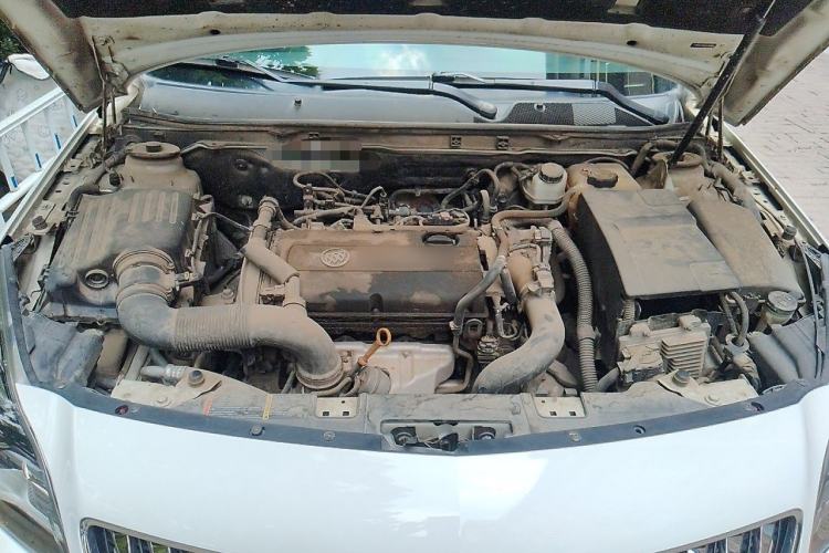 Used Buick Regal 2015 1.6T Leading Technology Model Engine Bay