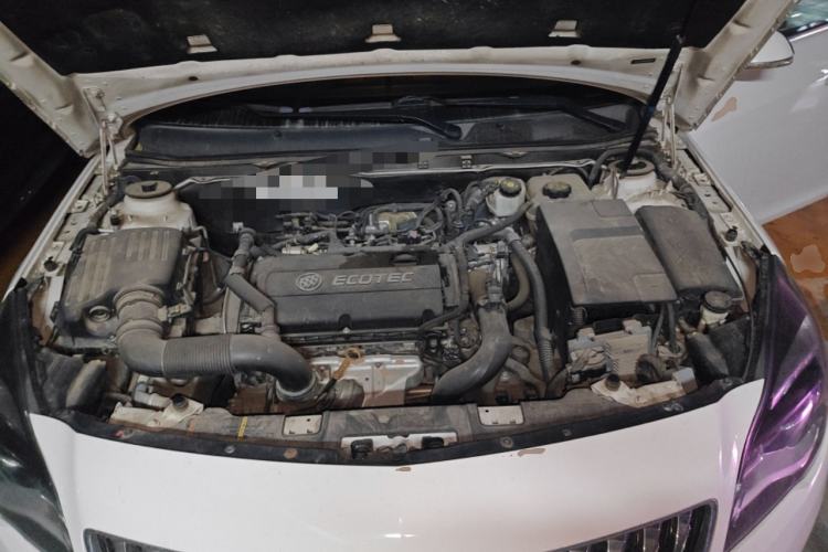 Used Buick Regal 2015 1.6T Elite Tech Model Engine Bay
