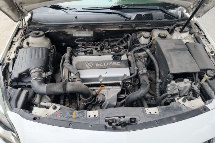 Used Buick Regal 2015 1.6T Leading Technology Model Engine Bay