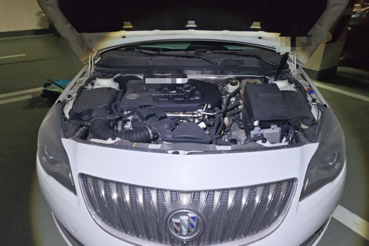 Used Buick Regal 2015 2.0L Leading Fashion Edition Engine Bay