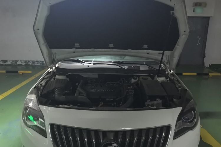 Used Buick Regal 2015 1.6T Leading Technology Model Engine Bay