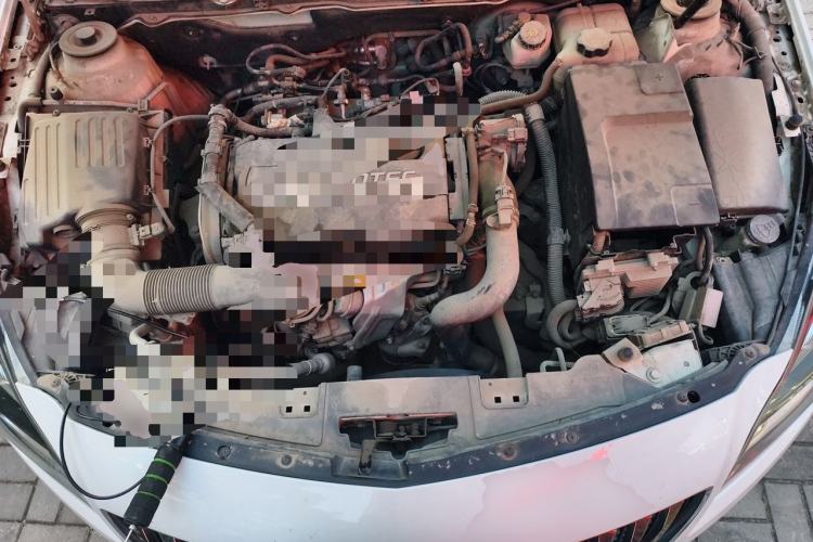 Used Buick Regal 2015 1.6T Elite Tech Model Engine Bay