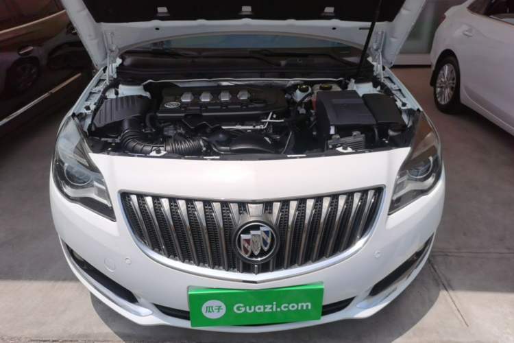 Used Buick Regal 2015 2.0L Elite Fashion Edition Engine Bay