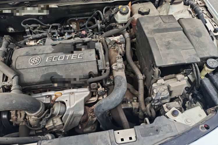 Used Buick Regal 2015 1.6T Elite Tech Model Engine Bay Left