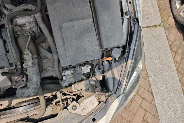 Used Buick Regal 2015 1.6T Leading Technology Model Engine Bay Left